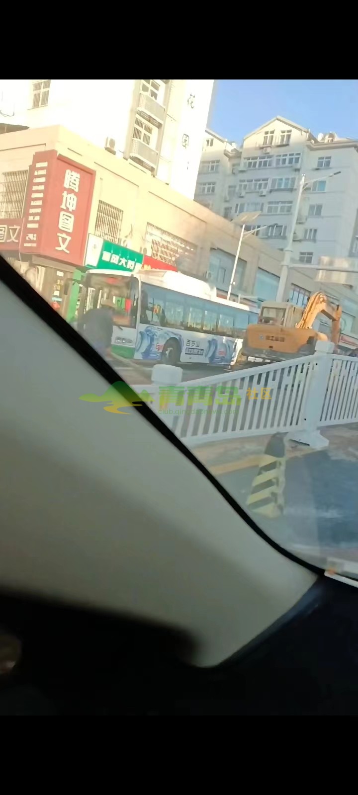 1776038951