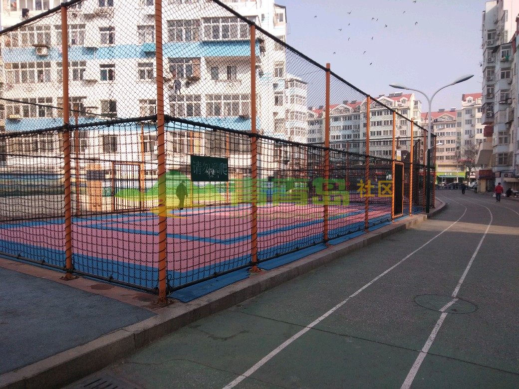 青岛市市北区体育街,没有了往日的健身场景,希望疫情尽快过去