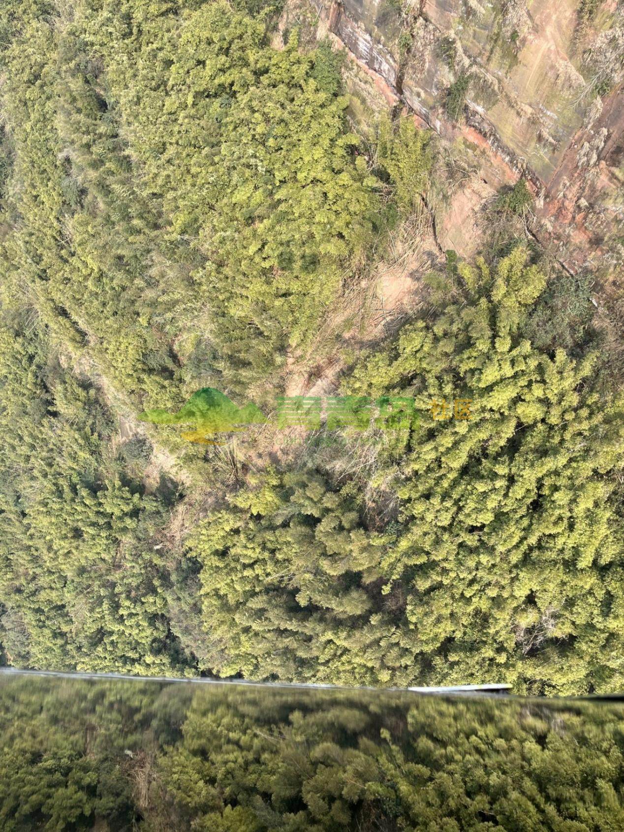 1752832813